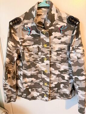Kenzie Beige Camo Military Patch Jacket